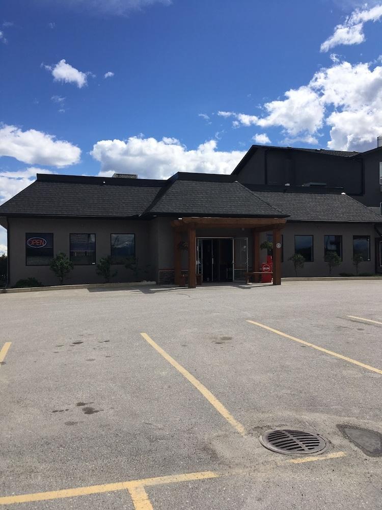 The Kanata Inns Invermere Esterno foto