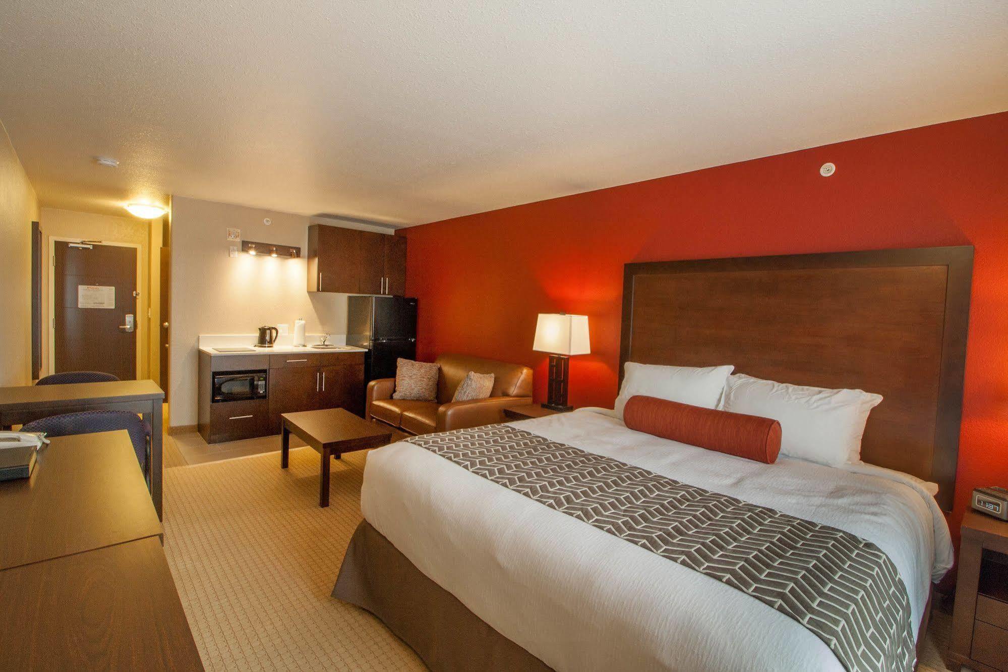 The Kanata Inns Invermere Esterno foto