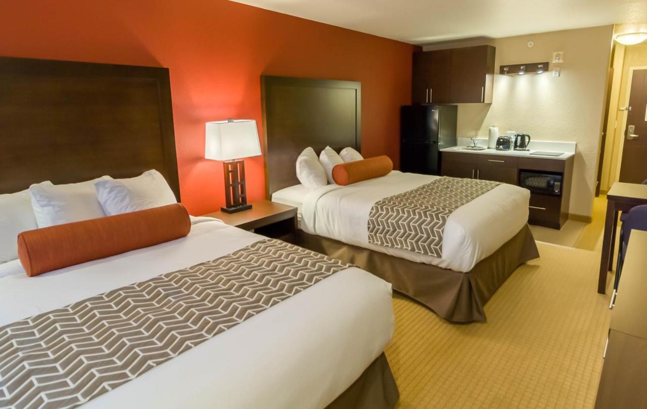 The Kanata Inns Invermere Esterno foto